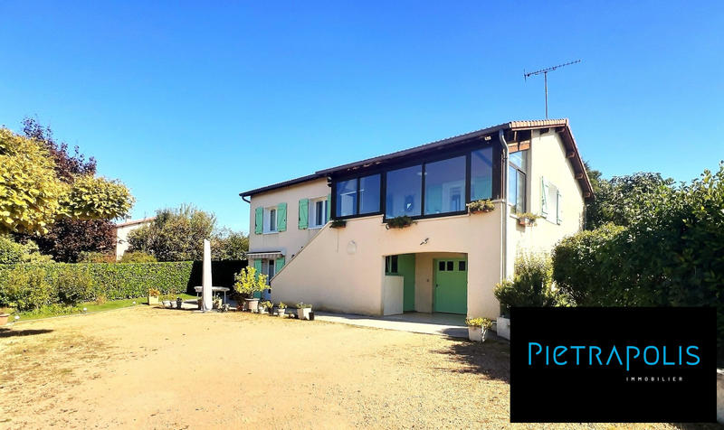 Maison traditionnelle - 128 m² - 5 pièces