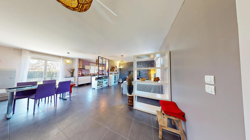 Maison - 90 m² - 4 pièces