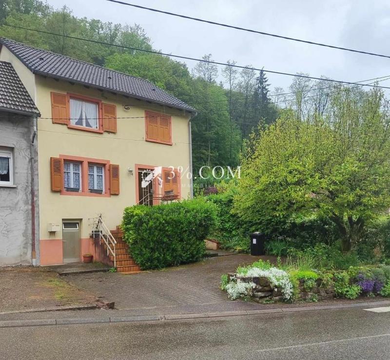 Maison - 80 m² - 5 pièces