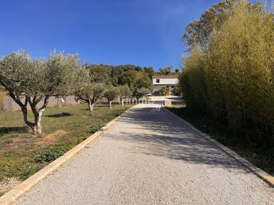 Mas - 160 m² - 5 pièces