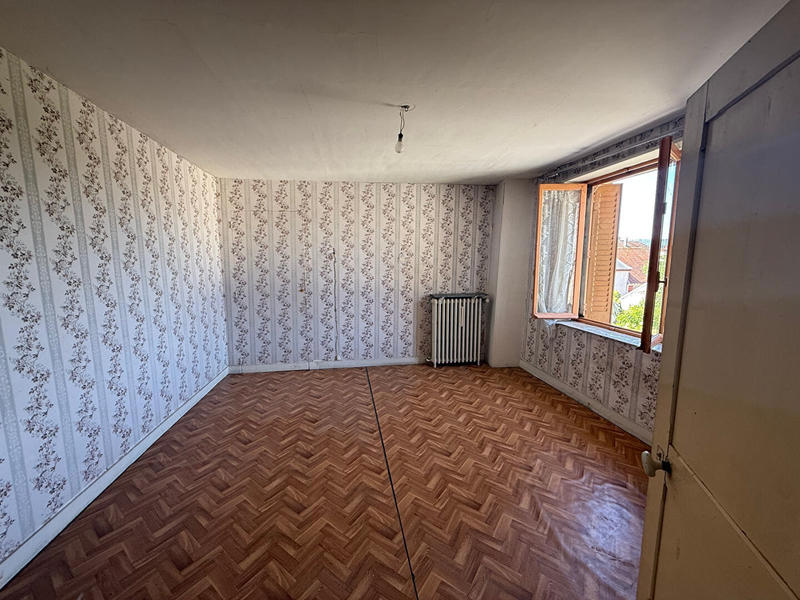 Maison - 85 m² - 4 pièces