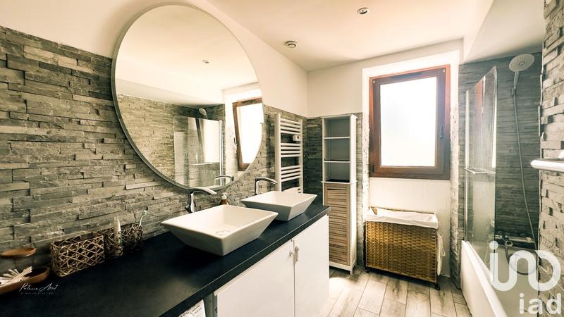 Maison - 162 m² - 5 pièces