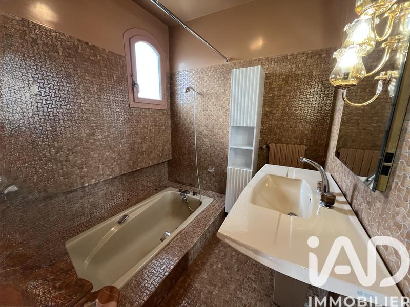 Maison - 181 m² - 5 pièces