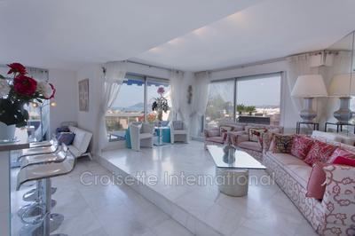 Appartement - 136 m² - 4 pièces