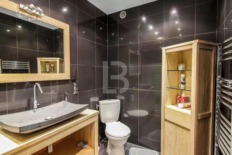 Appartement - 90 m² - 3 pièces