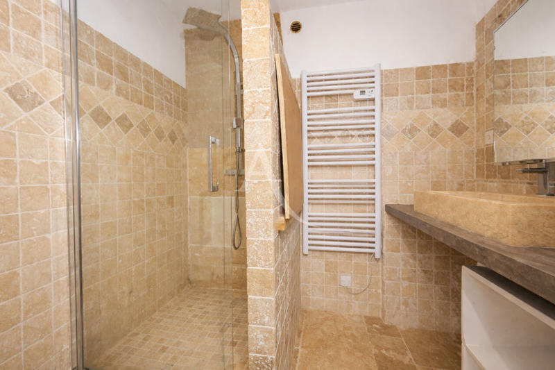 Appartement - 94 m² - 4 pièces