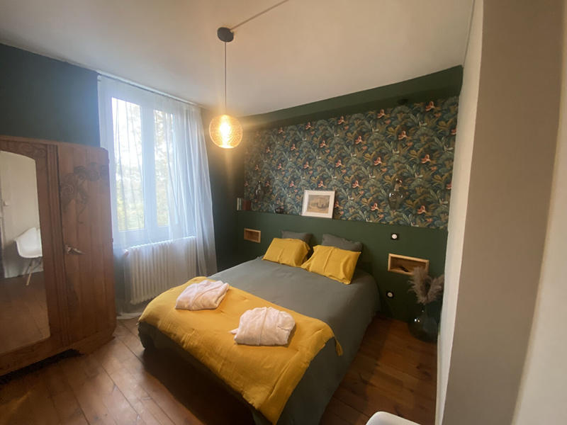 Maison - 325 m² - 10 pièces