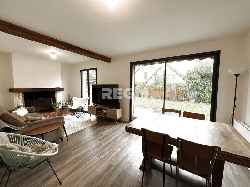 Maison - 95 m² - 4 pièces