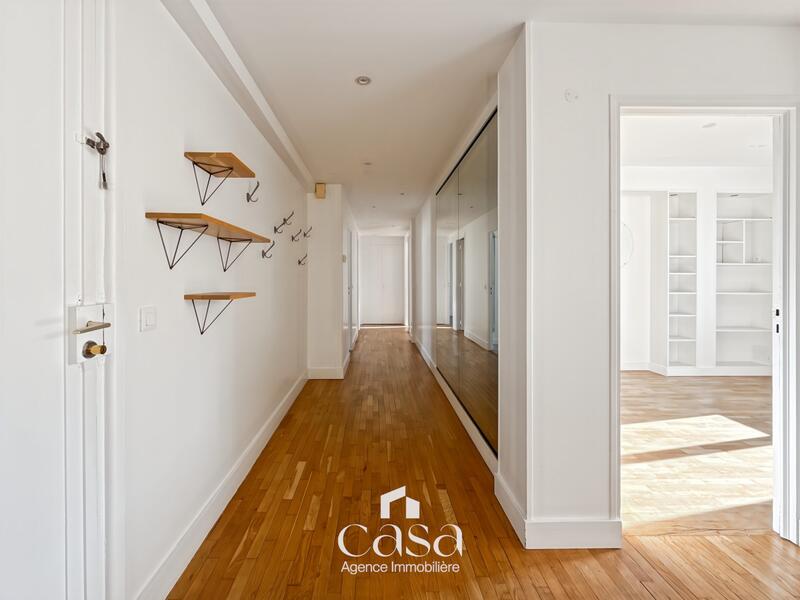 Appartement - 122 m² - 5 pièces