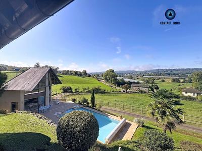 Maison - 176 m² - 5 pièces