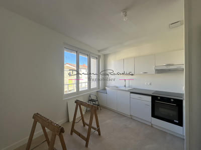 Appartement - 95 m² - 4 pièces