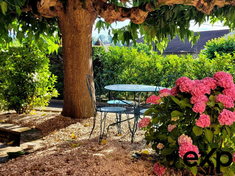 Maison - 265 m² - 12 pièces