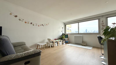 Appartement - 99 m² - 4 pièces