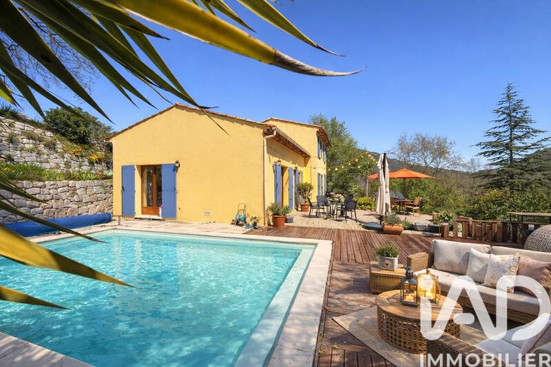 Maison - 130 m² - 5 pièces