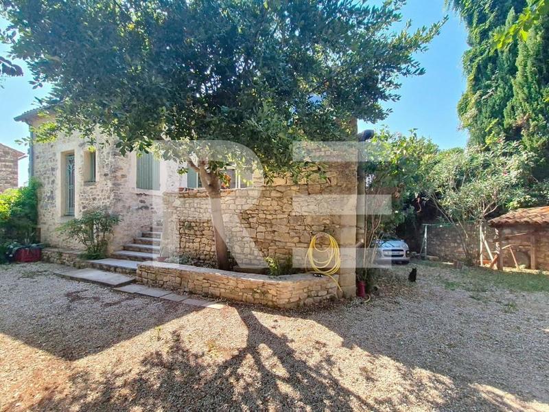 Maison de village - 174 m² - 6 pièces