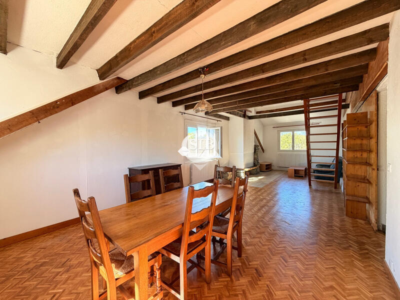 Appartement - 96 m² - 4 pièces