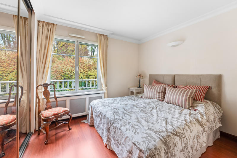 Appartement - 151 m² - 5 pièces