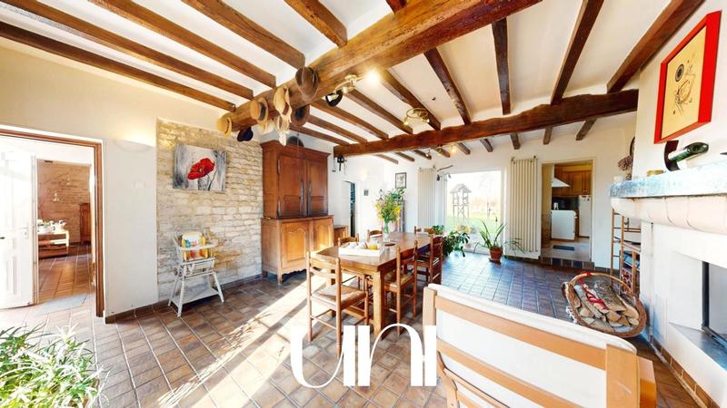 Maison - 388 m² - 12 pièces