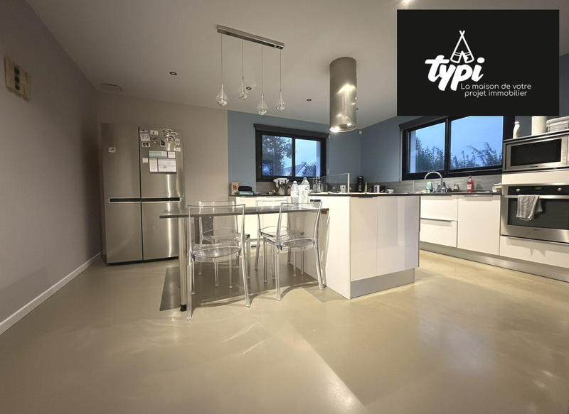 Maison contemporaine - 180 m² - 7 pièces