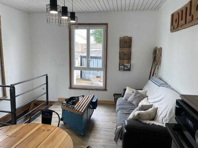 Maison - 89 m² - 8 pièces