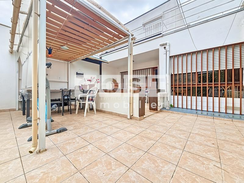 Maison - 96 m² - 5 pièces