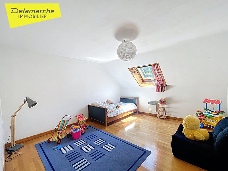 Maison - 257 m² - 8 pièces