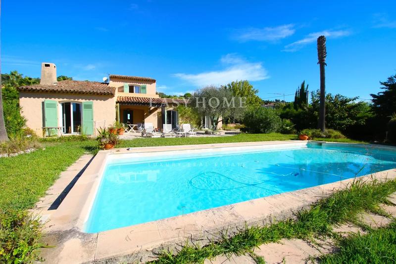 Maison - 180 m² - 7 pièces