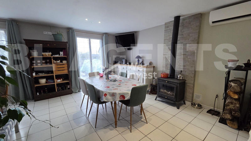 Maison - 122 m² - 7 pièces