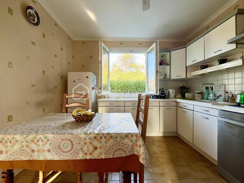 Maison traditionnelle - 89 m² - 5 pièces