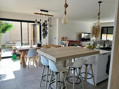 Villa - 127 m² - 6 pièces