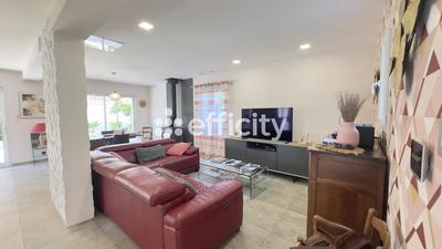 Pavillon - 146 m² - 5 pièces