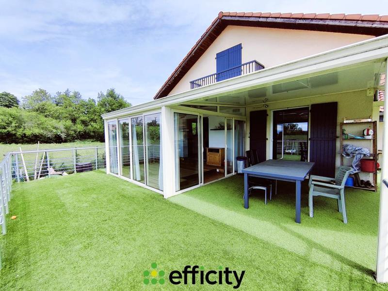 Maison d'architecte - 218 m² - 6 pièces