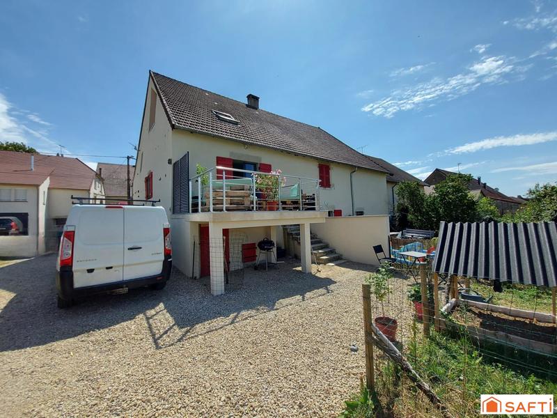 Maison - 90 m² - 4 pièces