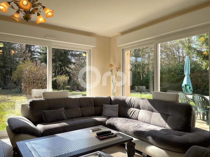 Maison - 181 m² - 6 pièces