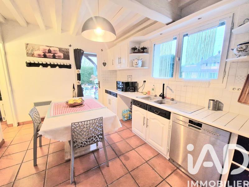 Maison - 182 m² - 7 pièces