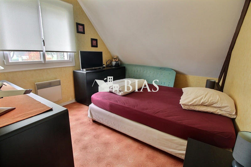 Maison - 102 m² - 4 pièces