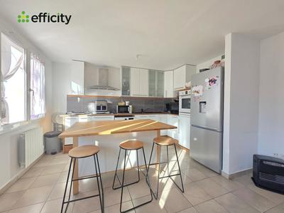 Appartement - 60 m² - 4 pièces