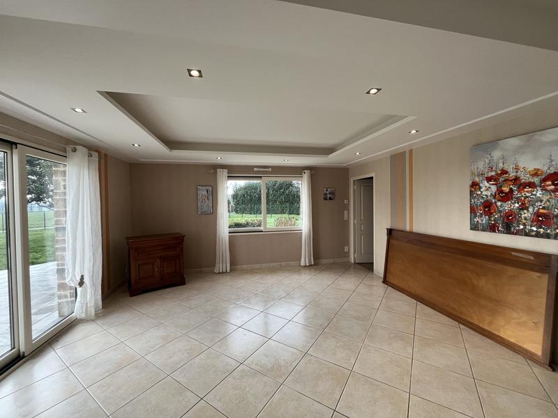 Maison - 180 m² - 8 pièces