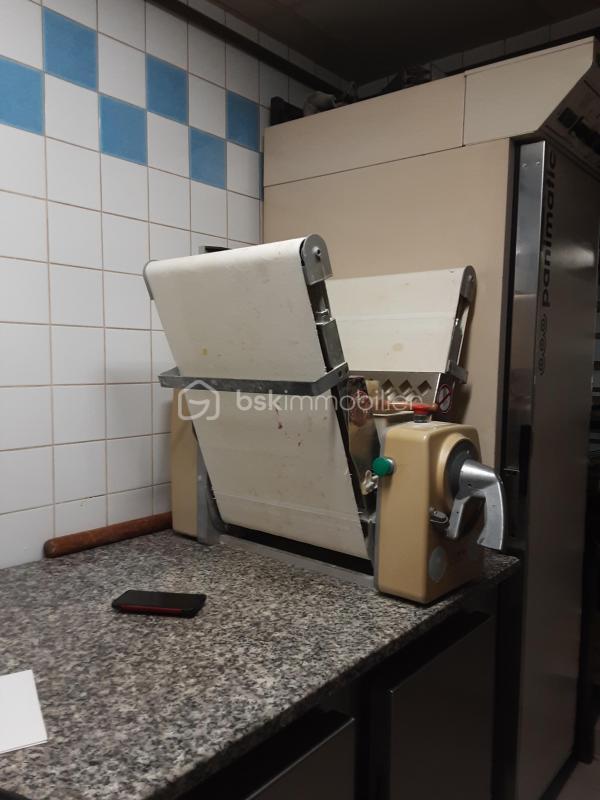 Bureau - 200 m² - 8 pièces