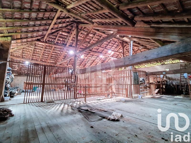 Maison - 370 m² - 18 pièces