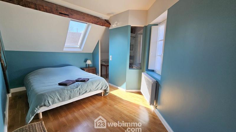 Maison - 231 m² - 9 pièces