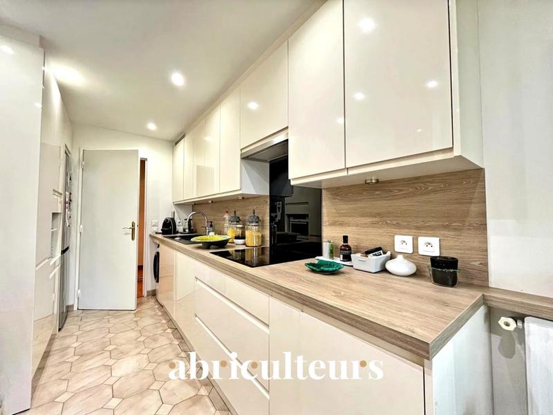 Appartement ancien - 79 m² - 4 pièces