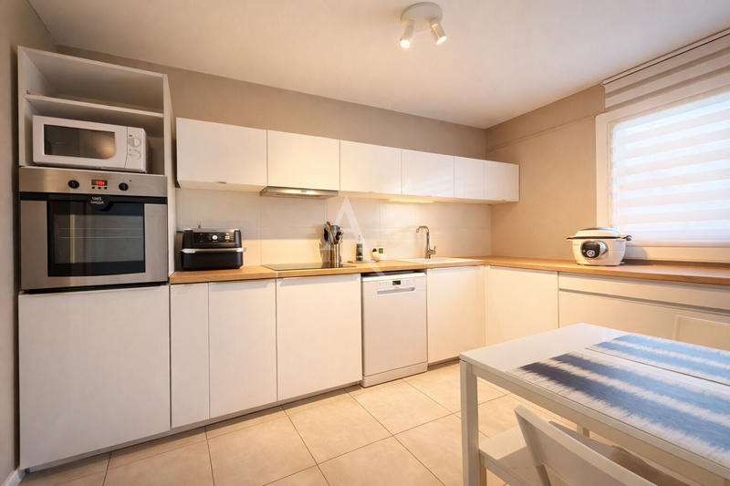 Appartement - 82 m² - 4 pièces