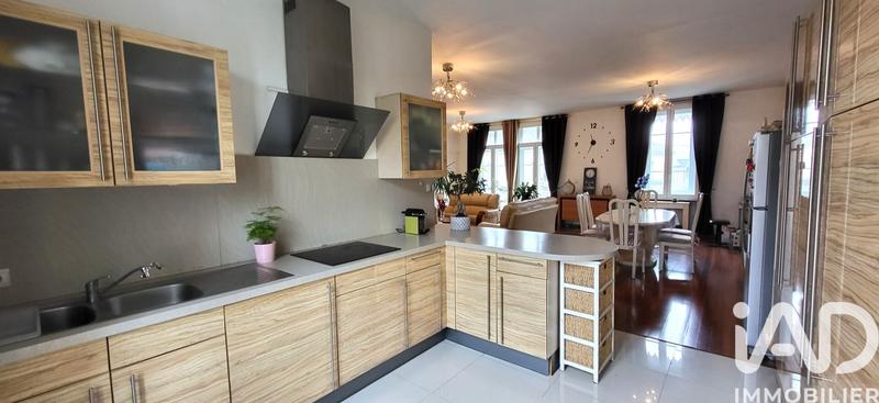 Appartement - 160 m² - 6 pièces