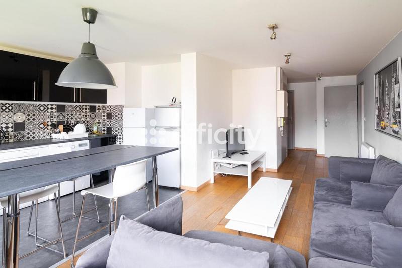 Appartement - 127 m² - 7 pièces