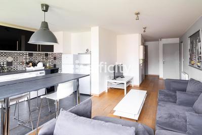 Appartement - 127 m² - 7 pièces