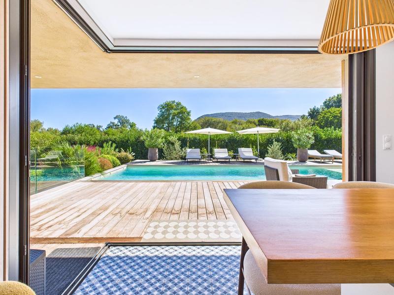 Villa - 200 m² - 6 pièces