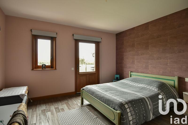 Maison - 220 m² - 8 pièces