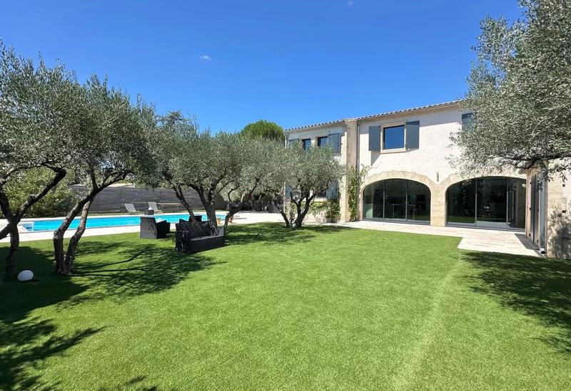 Villa - 280 m² - 8 pièces