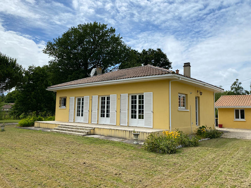 Maison - 95 m² - 5 pièces